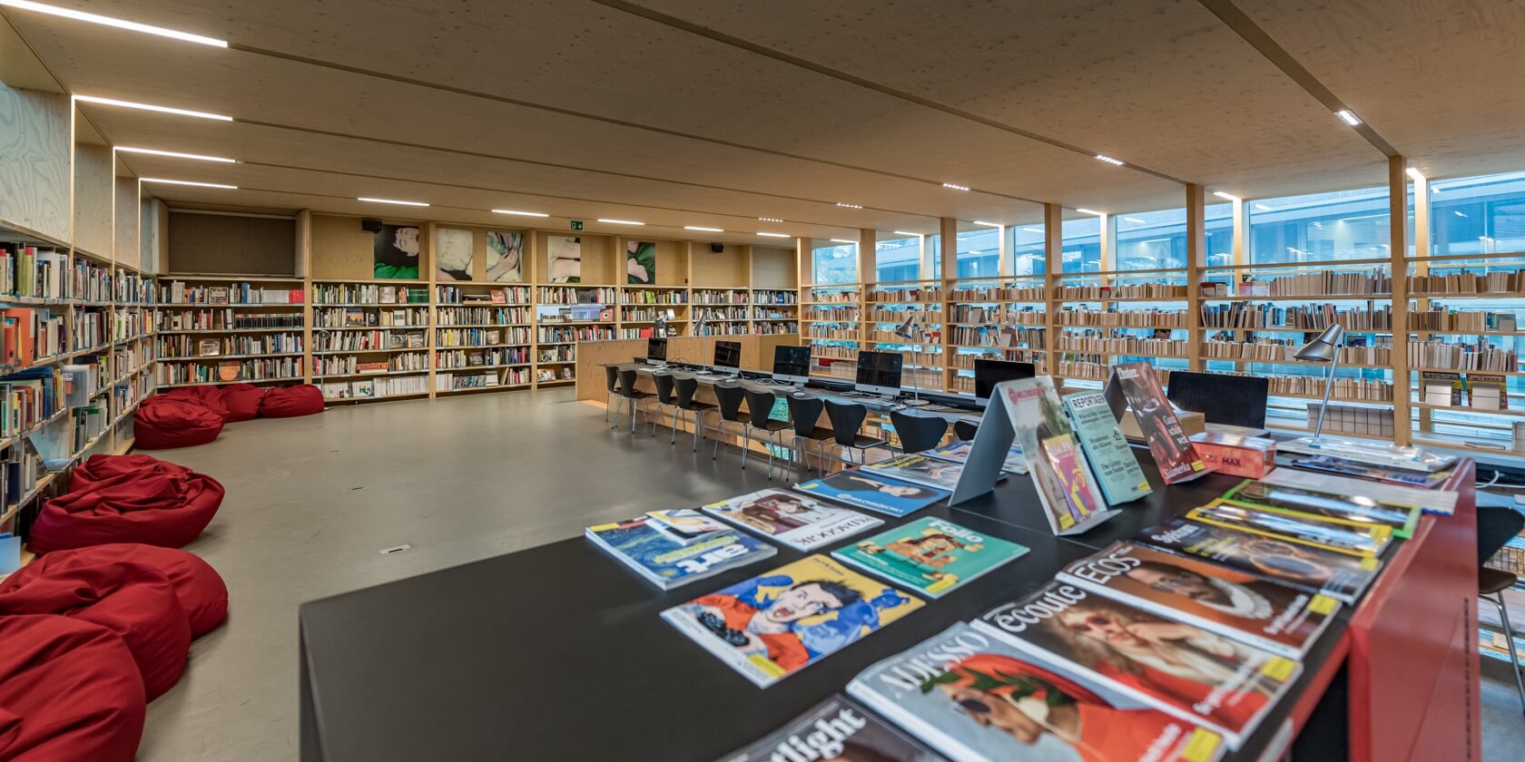 Mediothek der Schule